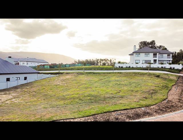874M² VACANT LAND FOR SALE IN KLEINE PARYS 2